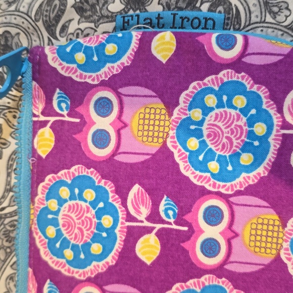 Flat Iron bag - Picture 3 of 3